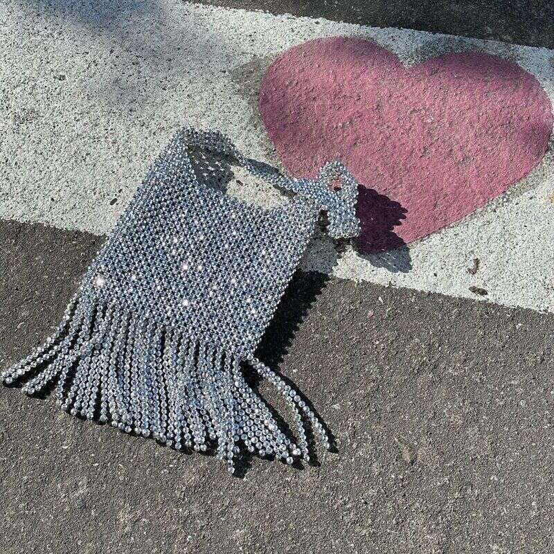 2025 New Products Shiny Tassel Beaded Shoulder Banquet Fashion Design Sier Women Bag