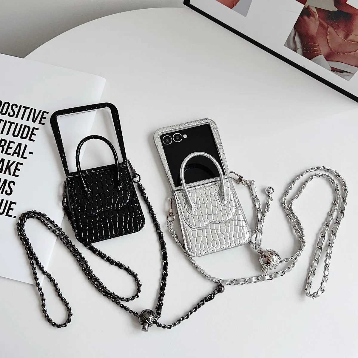 Crocodile Leather Crossbody Handbag Phone Case for Galaxy Z Flip 7 6 5 Hand Wrist Strap Shockproof Protection Cover J251114