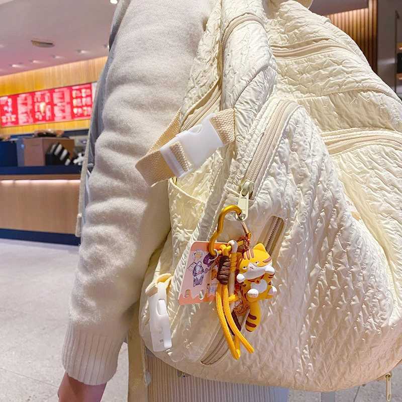 Tail Wagging Cat Keychain Cartoon Kitten Resin Pendant Cute Girl Bag Accessories Student Schoolbag Key Chain Ring Pendant J251121