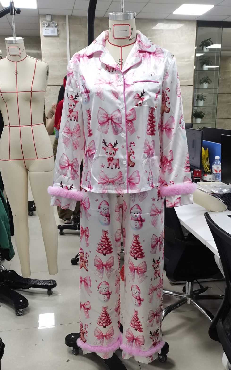 Mommy and Me Christmas Family Matching Pajamas Bow Deer Print Button Down Lapel Shirts Tops Pants Family Sleepwear L251021QVOV