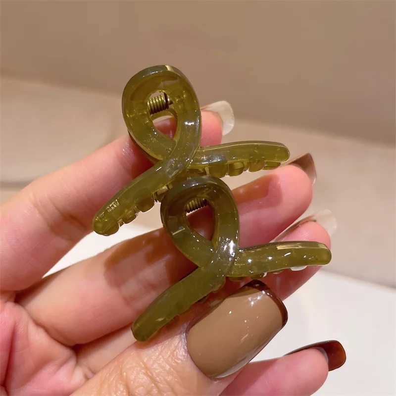 2pcs Mini Cute Little Catch Clip Hair Crabs For Girls Halftie Hair Small Hair Catch Hair Claw Women Bangs Side Clip AccessoriesW254021