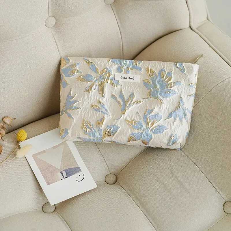 Womens Makeup Bag Blue Gold Large Capacity Lipstick Air Cushion Sanitary Napkin Storage Bag Portable Canvas Clutch BagW251021