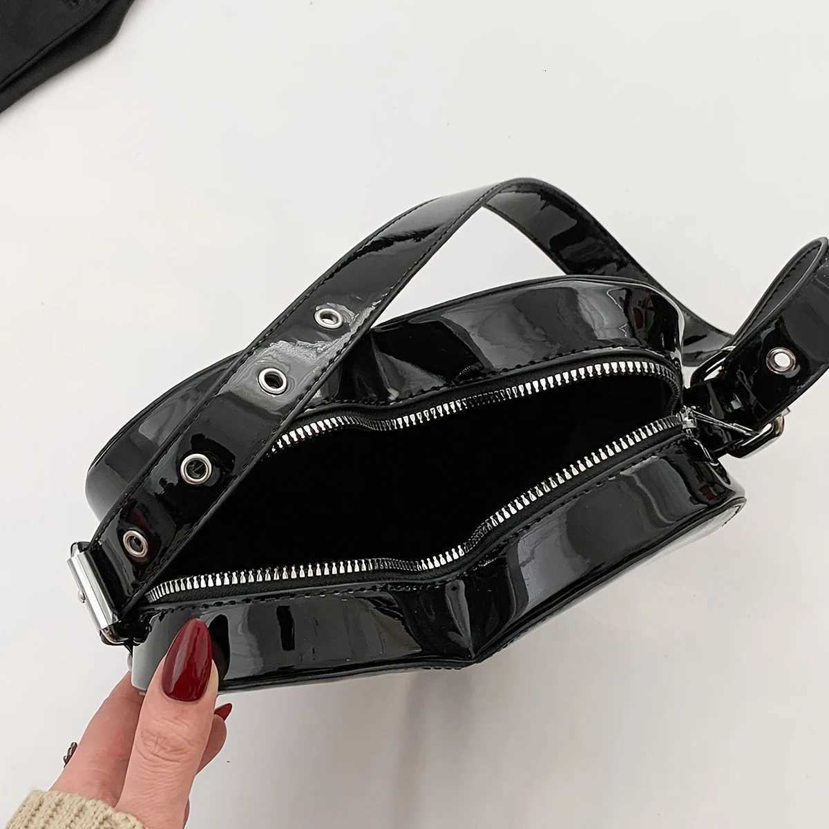 Y2K style trend personality heartshaped shoulder bag simple solid color adjustable shoulder strap handbag fashion underarm bag Z251018