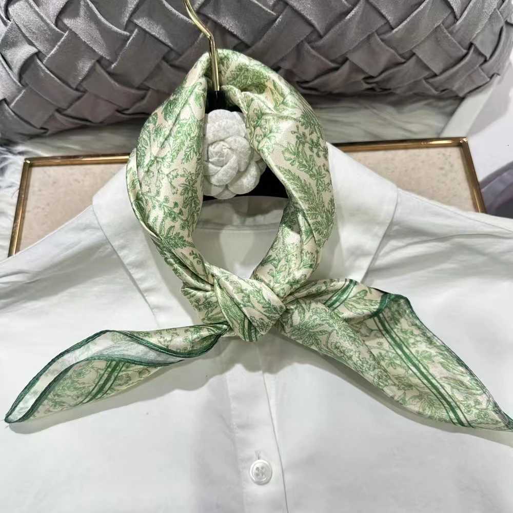 green Women 100 Mulberry Silk Scarf For Hair Headscarf Spring Fall Elegant Floral Small Silk Square Neck Scarves Neckerchief W251021