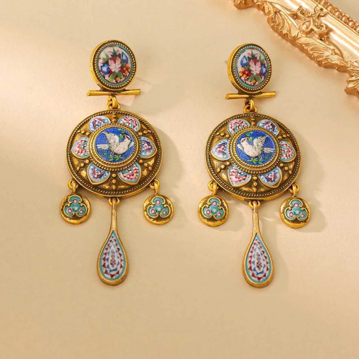 KEQIU Retro CourtStyle Rattle Earrings Medieval Ethnic Vintage Travel Peace Dove Design Fashion Jewelry Accessory J251021