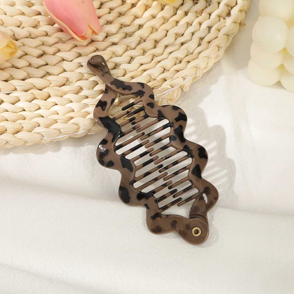 AWAYTR Leopard Fish Hairpin Handmade Banana Hair Clips Comb Clamp Girl Hair Accessories Festival Gift Valentine HeadwearW254021