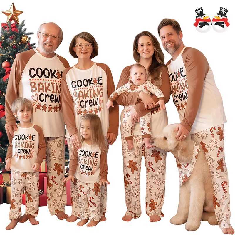 Fashion Top Family Matching Christmas Pajama Sets Soft Cotton Mother Daughter Sleepwear Children Sibling Pjs Womens Loungewear L251021026A