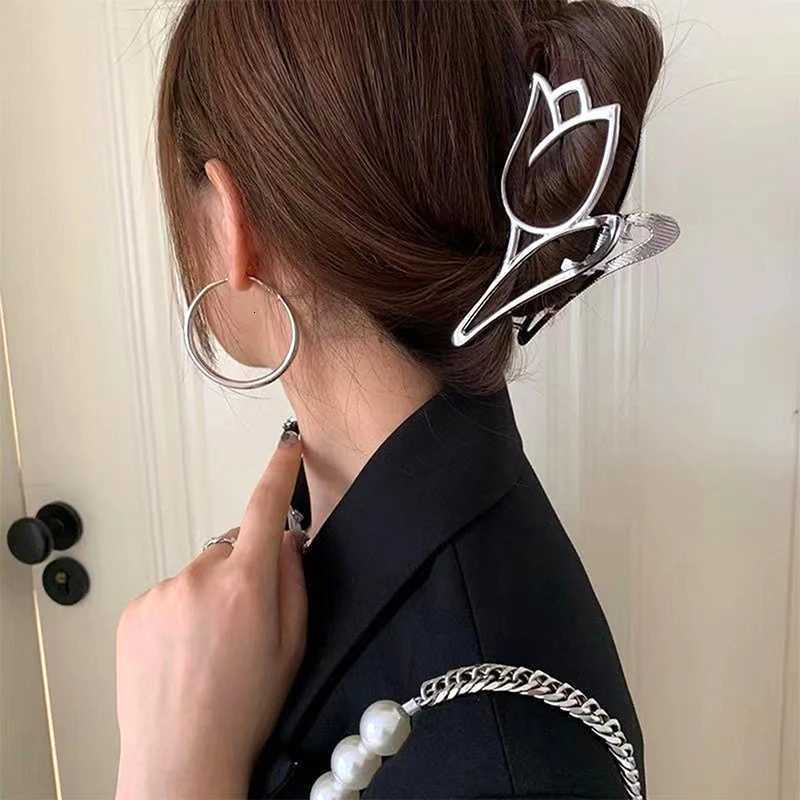 Tulip Hair Catch Metal Hair Claw Women Shark Clip Hairpin Female Headwear Girl Headdress Hair AccessoriesW254021