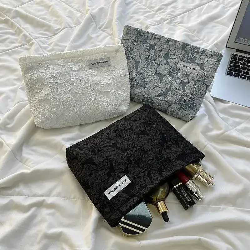 Cosmetic Bag Women Floral Makeup Case Organizer Korean Embroidery Cosmetic Pouch Travel Toiletry Bag Corduroy Canvas Beauty CaseW251021
