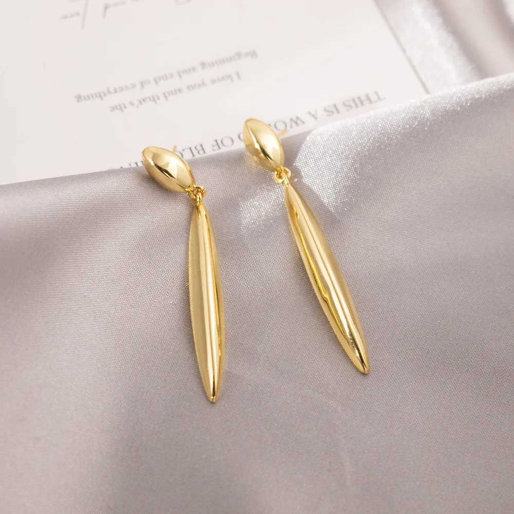 Trendy Long Water Droplets Dangle Earrings for Women Golden Color Metal Oval Drop Earrings Vintage Simple Geometry Jewelry Gift J251021