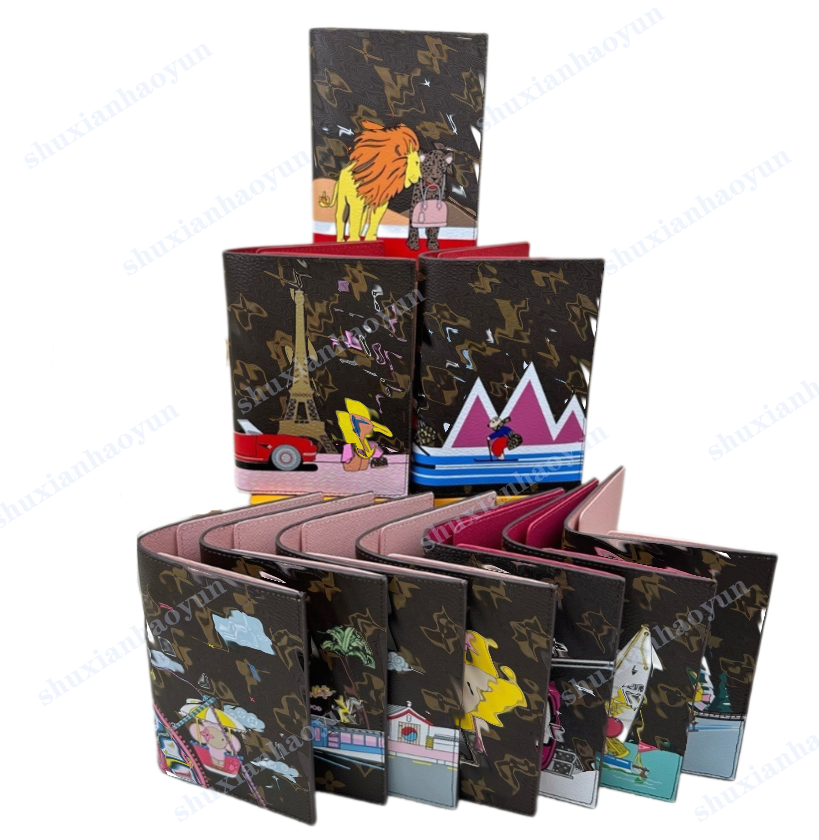 Womens and men Designer Card Holder PASSPORT COVER Fashion luxury leather brands business Protection Case Trendy Credit Wallet M64502