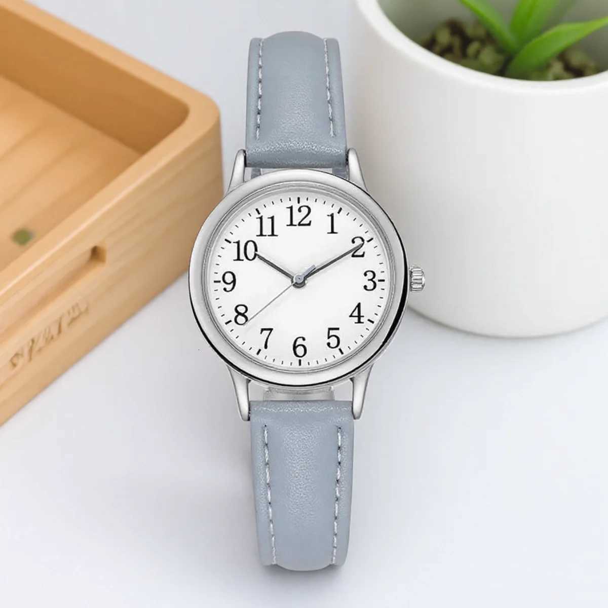 Women Quartz Fashion Simple Dial Thin Bracelet Easy to Read Numerals Ladies Wrist Casual Stylish for WomenXJ251021
