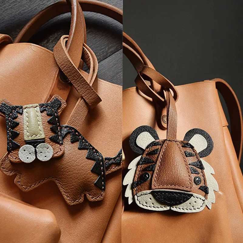 Niche Cartoon Animal Bag Decorations Cute Animal Shape Pendants Handmade Genuine Leather Pendant Schoolbag Keychain Accessories J251121