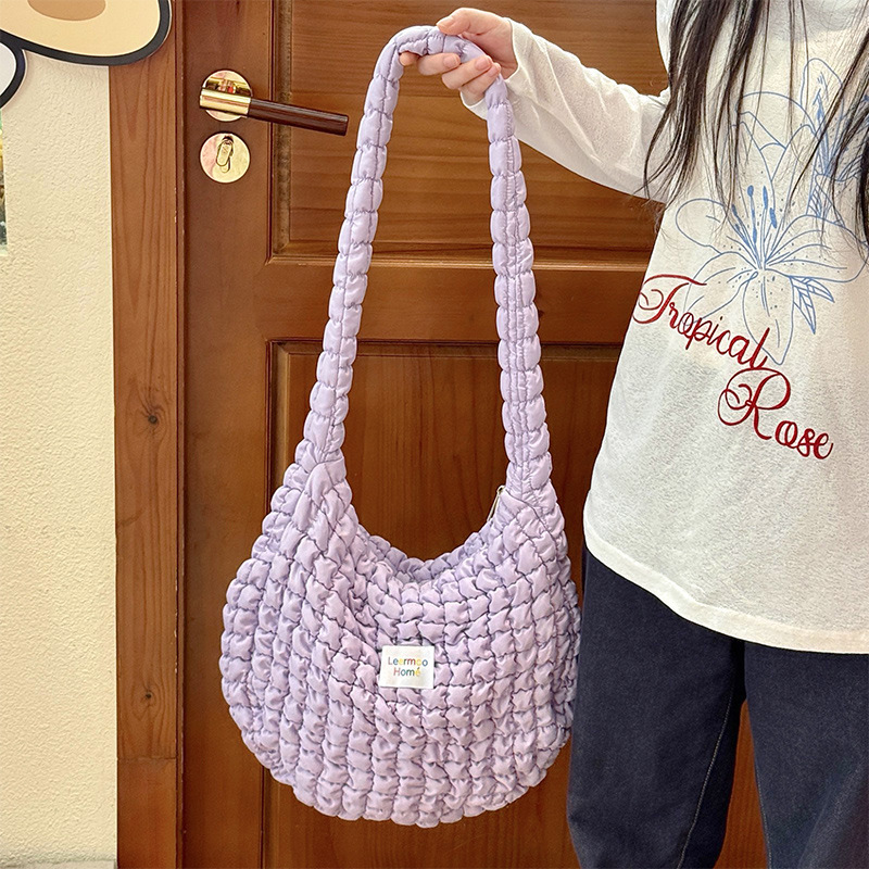 Autumn and winter new dopamine puffs niche tote bag, large capacity women's commuting versatile handbag, single shoulder crossbody bag