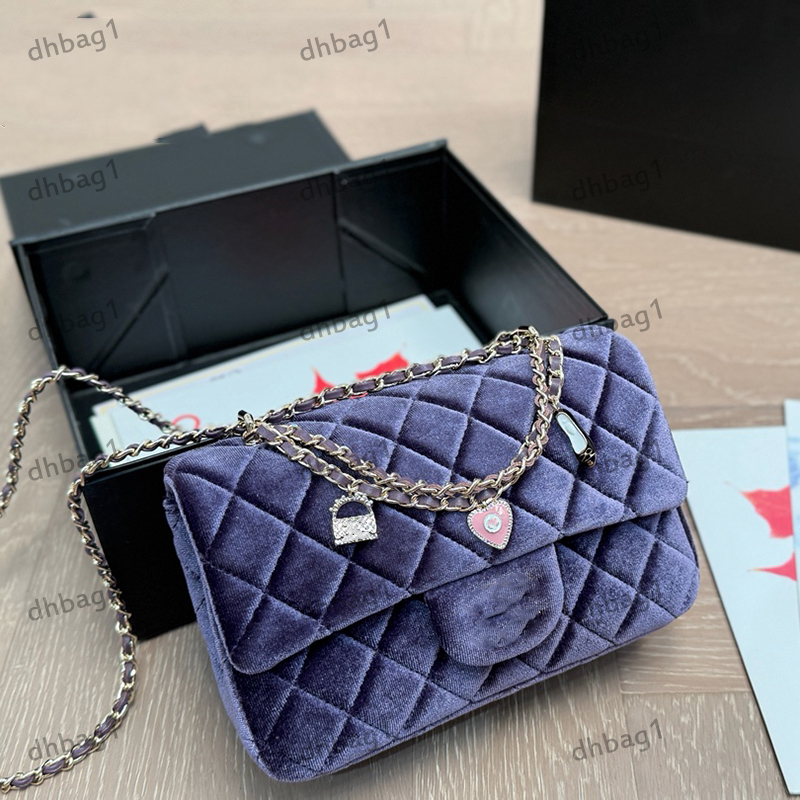 Ladies Designer Purple Velour Classic Flap Bag Heart Pendants Decoration Metal Chain Evening Handbag Gold Hardware Diamond Pattern Shoulder Cross Tote Wallte 20cm