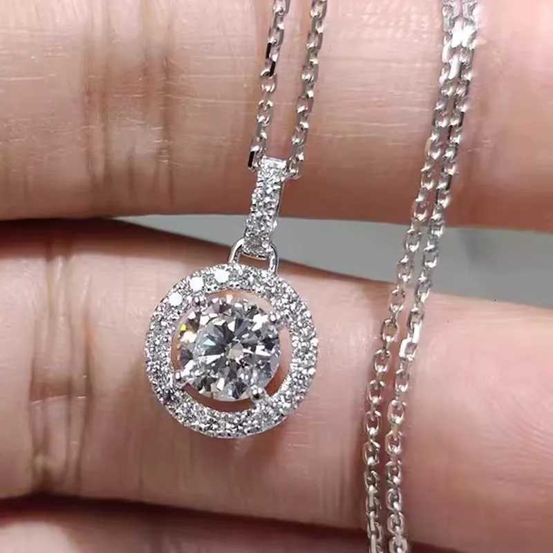 Huitan Classic Round CZ Pendant Necklace for Women Simple and Luxury Female Accessories Wedding Party Temperament Jewelry11 D251021