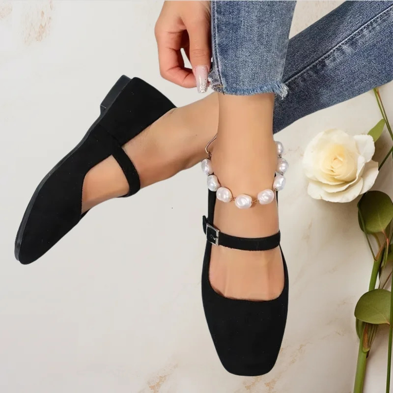 Spring and Autumn Comfortable and Elegant Buckle Flat Shoes Fashion Suede Allmatch Lightmouth Casual Womens Shoes 251021