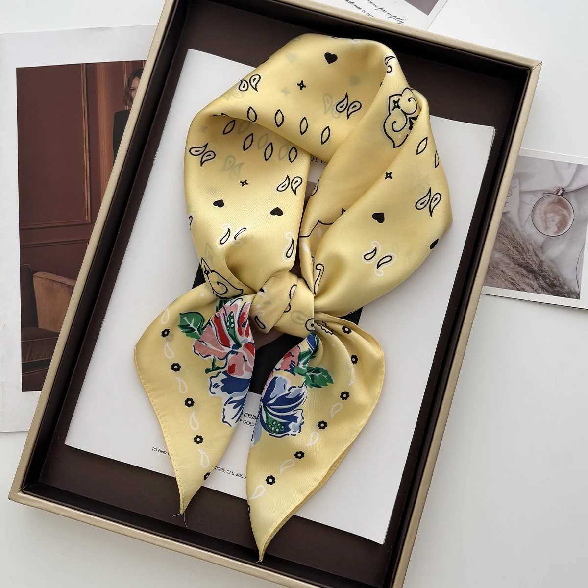 Clock Pattern Luxury Square Scarves Wens Satin Scarf Bandana Neckerchi Neckties Haiands Bags Foard ShawlW251021