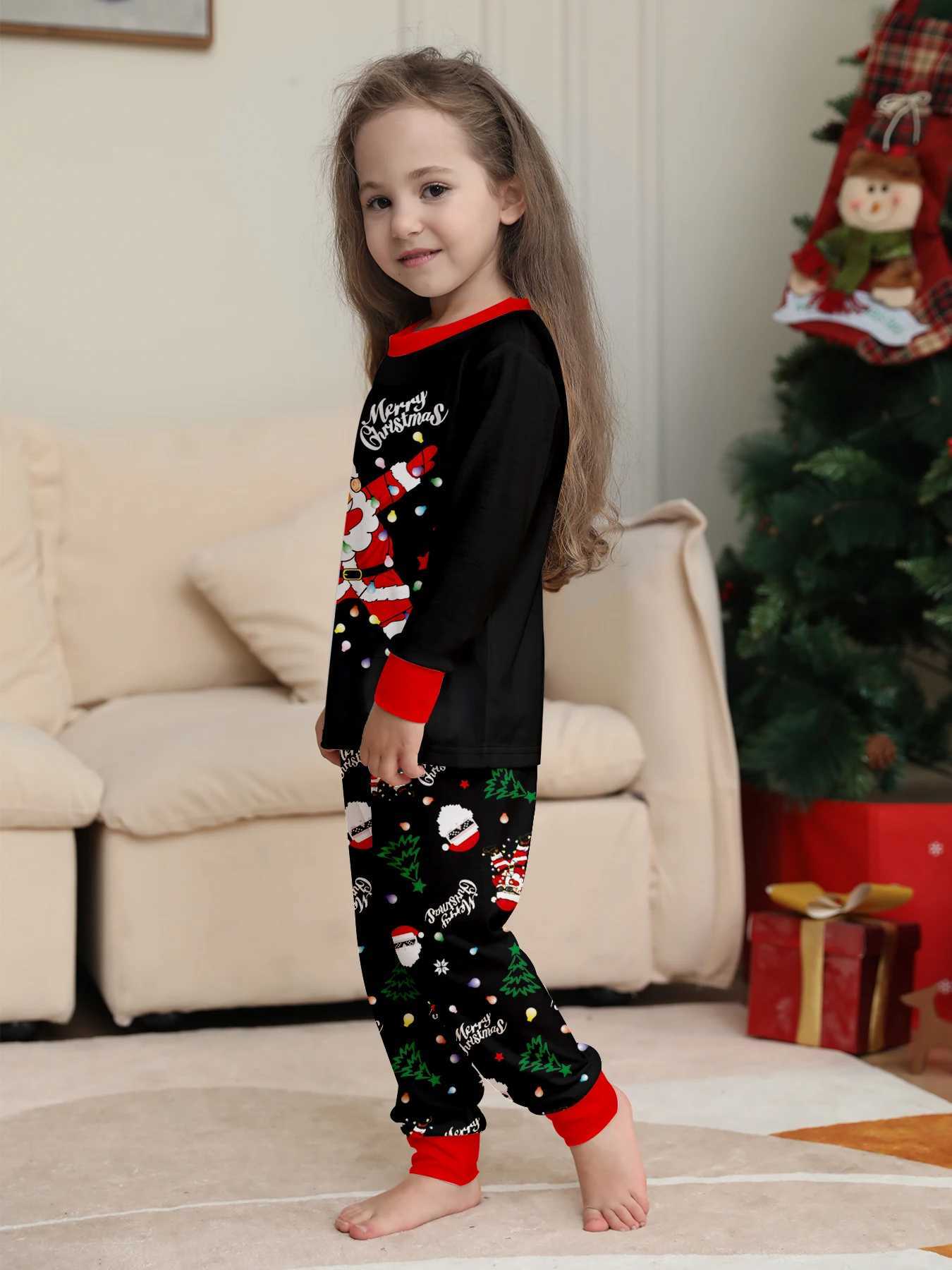Family Matching Christmas Pajamas Set with Santa Claus Print Festive Xmas Loungewear L251021SA8N