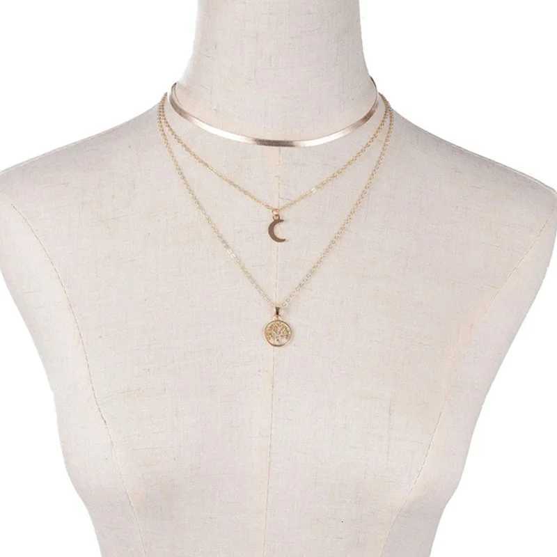 Vintage Multilayer Moon Tree of Life Pendant Necklace for Women Bohemia Stainless Steel Chokers Necklaces JewelryXJ251018