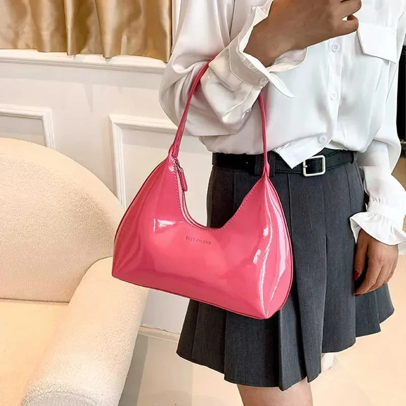 Women Trendy Solid Shoulder Bags for Handbags and Purses Fashion Patent Leather Underarm Ladies Tote Bags 251015