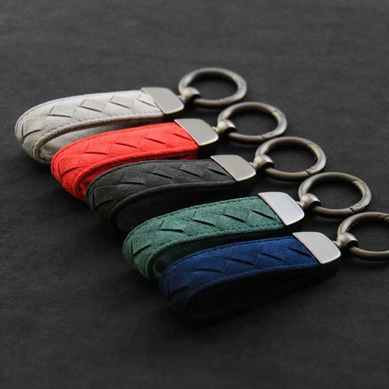 HighGrade Suede Leather Car Key Chain Luxury Key Rings Holder Buckle Alcantara Bag Pendant Charms Best Gift for Christmas Xmas W251021