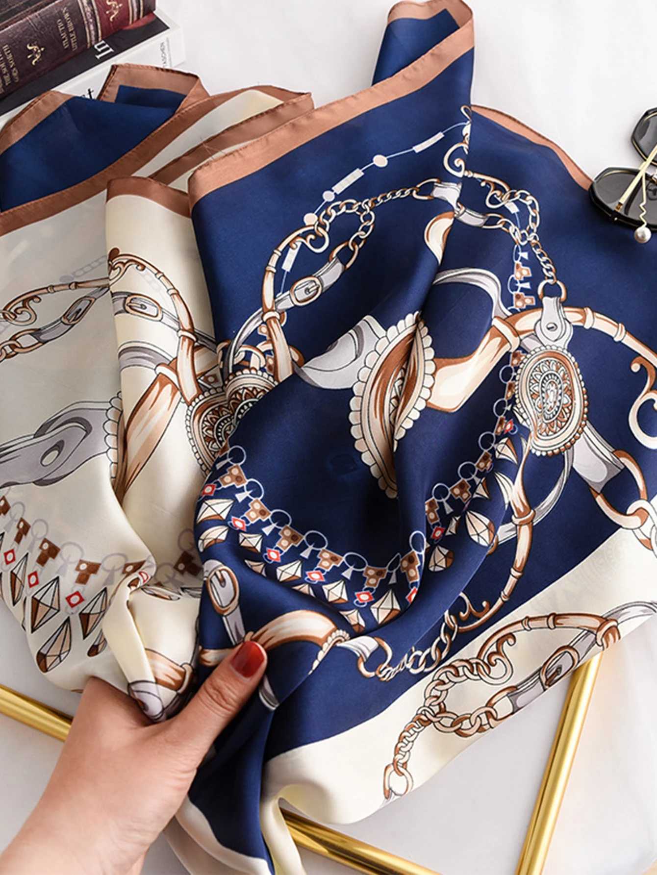 9090cm Luxury Brand Square Silk Scarves Wen Hijab Shawls Fashion Print Kerchi Fme Scarf Foard Bandana Beach PareoW251021