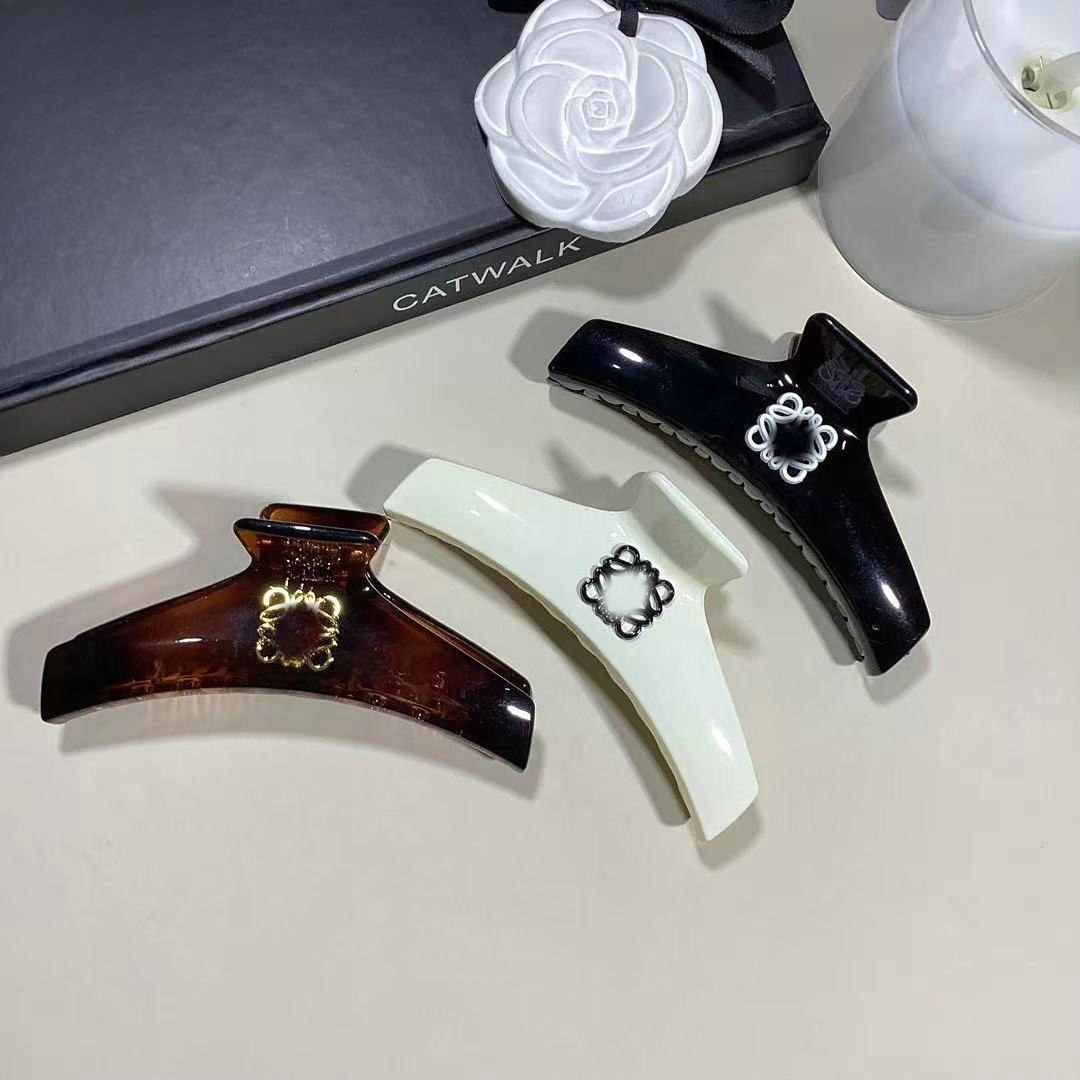 Hair Clips Barrettes White Black Brown Large Hair Claws Elegant Designer Hairpins Barrette Crab Hair Clips Headwear for Women Girls Hair Accessories