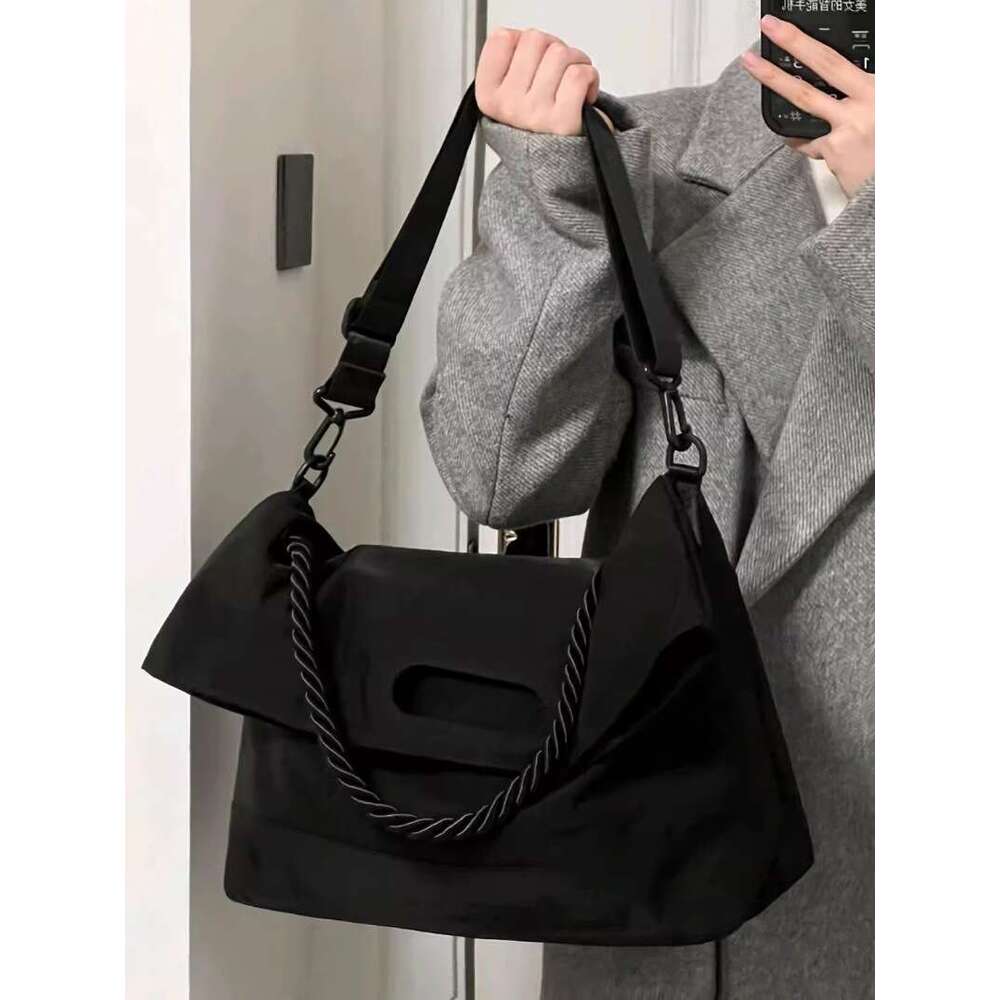 Women New Trendy Fashion Wide Strap Crossbody High End Versatile Messenger For Class And Commute Tote Bag High Quality