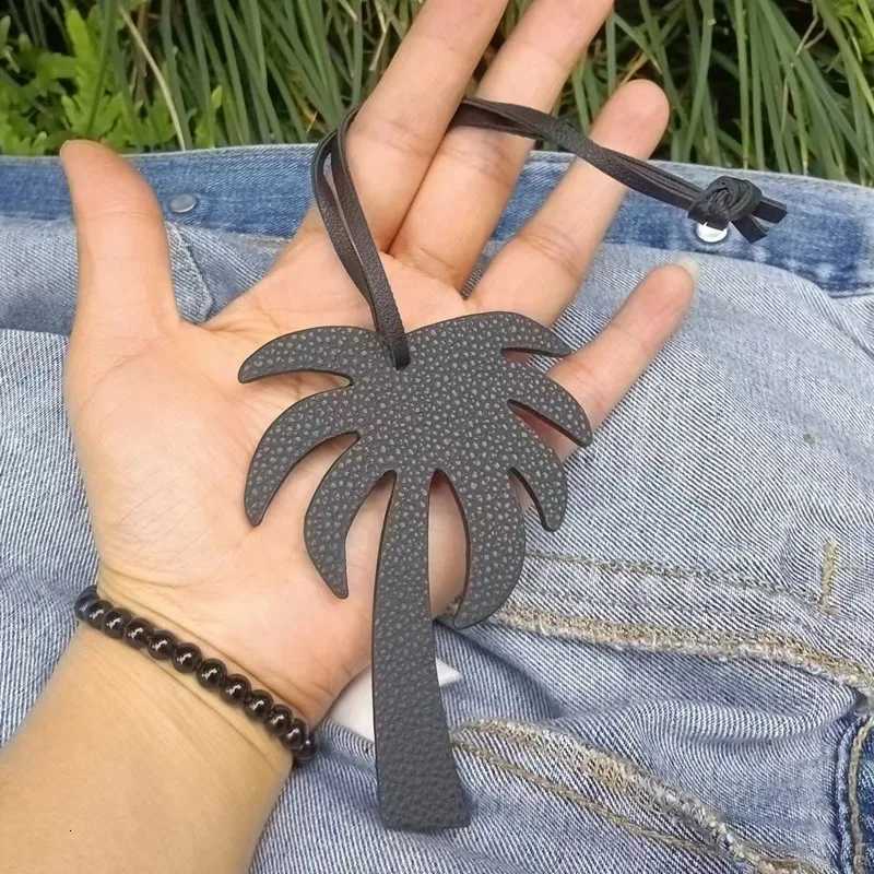New DIY Trendy PU Leather Keychain With Women Bag Luxury Pendant Bags Charm Accessories Character Coconut Tree W251021