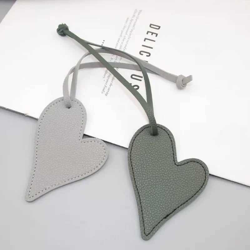 Hot PU Leather Chain Keychain Handmade Heart Key Ring For Women Girls Handbag Pendant Ornament Accessorie Jewelry Gifts W251021