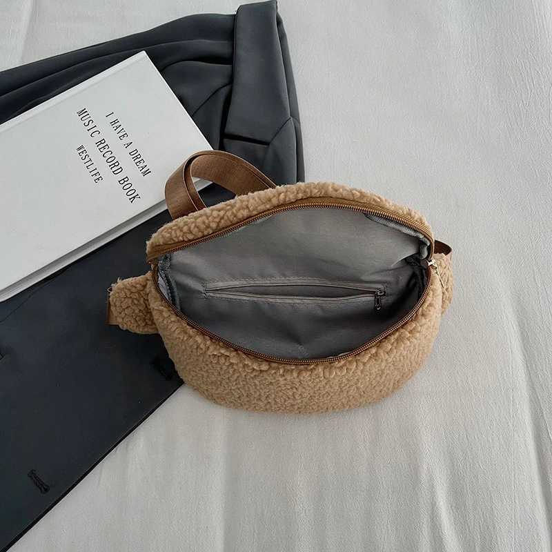 2024 Winter Plush Waist Bag fashion Woman Fanny pack Phone Pack Casual unisex Crossbody Chest Bag Brand Designer Female Belt Bag Z251021