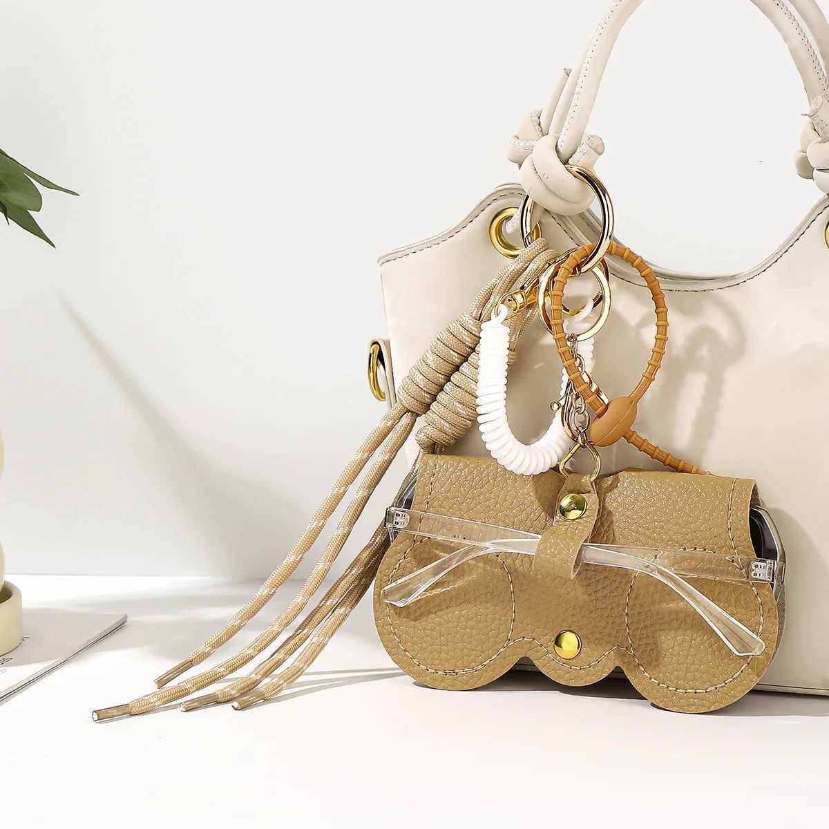 PU Leather Glasses Storage Pouch Hanging Sunglasses Keychain Protective Case Lanyard Bag Pendant W251021