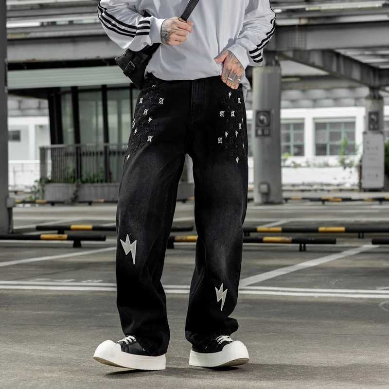 YY18051 New American high street fashion brand loose straight tube lightning embroidery craft washed denim jeans for men W251021