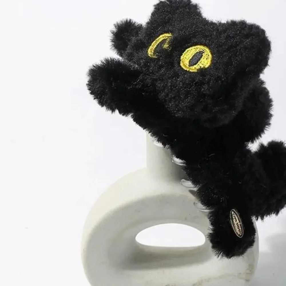 1pc multicolor womens and girls autumn and winter plush threedimensional cat large size cute clip shark clip hair clawW254021