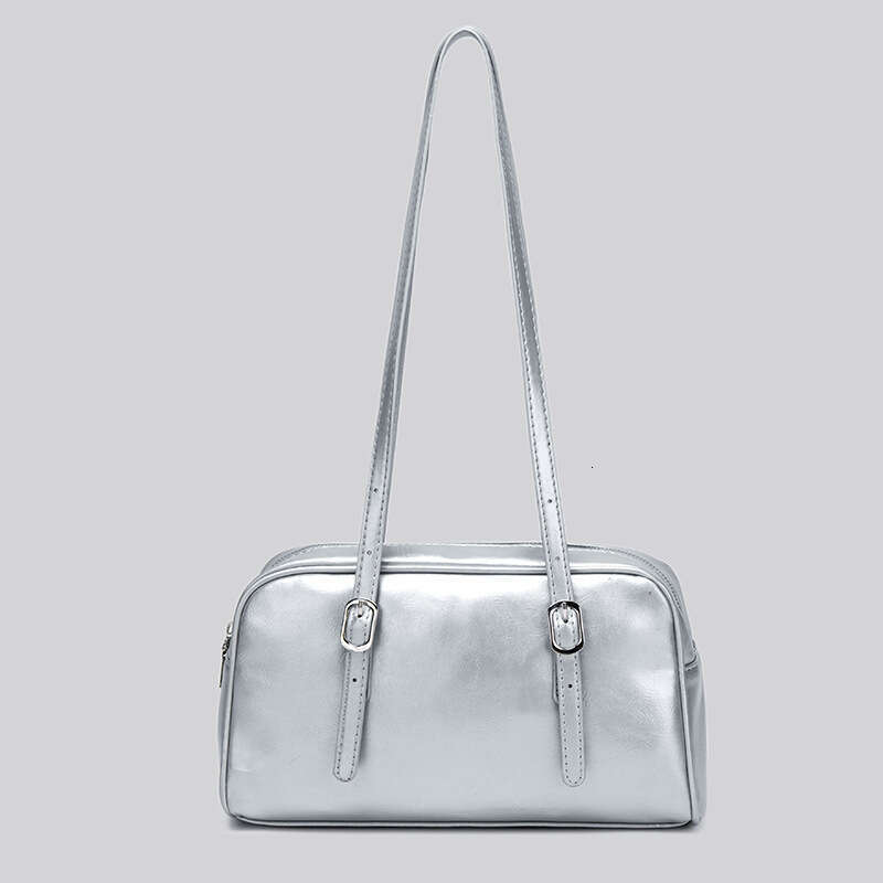 Single Shoulder Underarm 2025 Autumn Winter New Exquisite Versatile Texture Niche Korean Style silver Tote Baguette Bag for Women