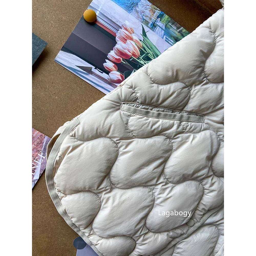 2025 New Autumn Winter Warm Puffer Coat Women Light Thin 90%White Duck Down Jacket Female Short Single Breasted Outwear coats designer women
