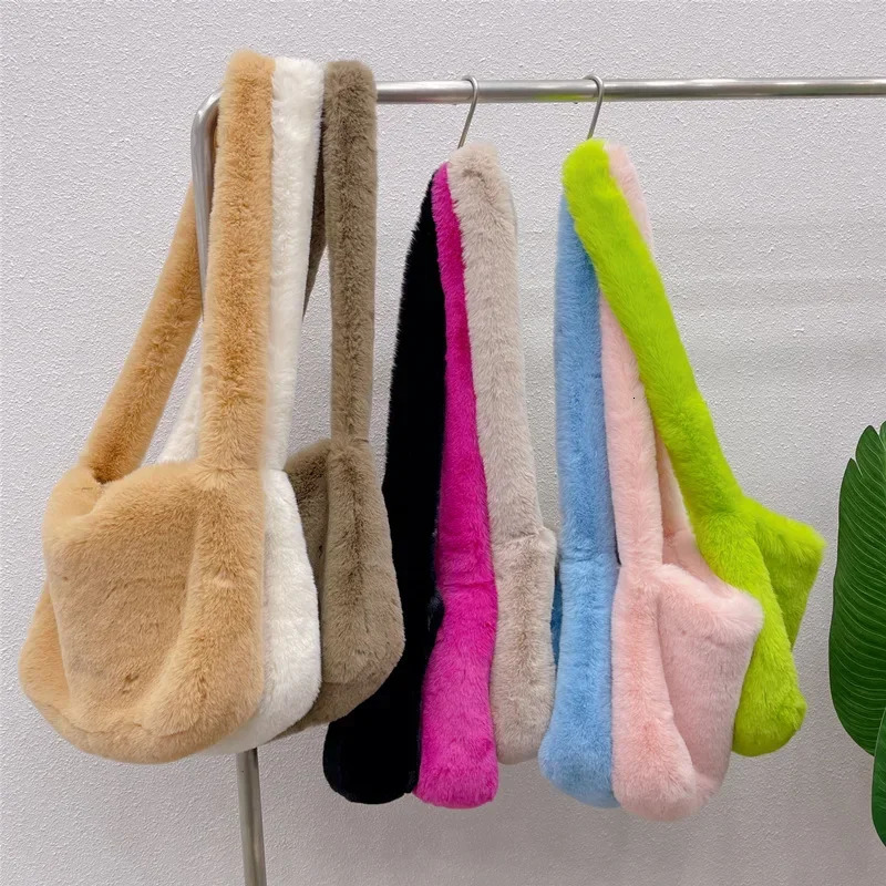 Soft Faux Fur Ladies Messenger Bags Fashion Large Capacity Plush Womens Shoulder Bag Simple Solid Color Female Fluffy Handbags 251021