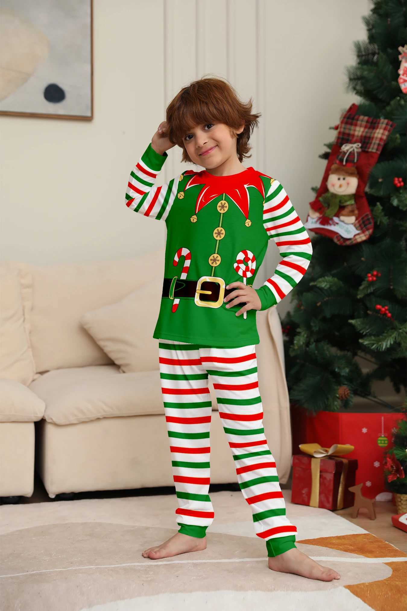Christmas Pajama Sets for Family All over Christmas Patterns Create Warm Memories L2510215Z2A