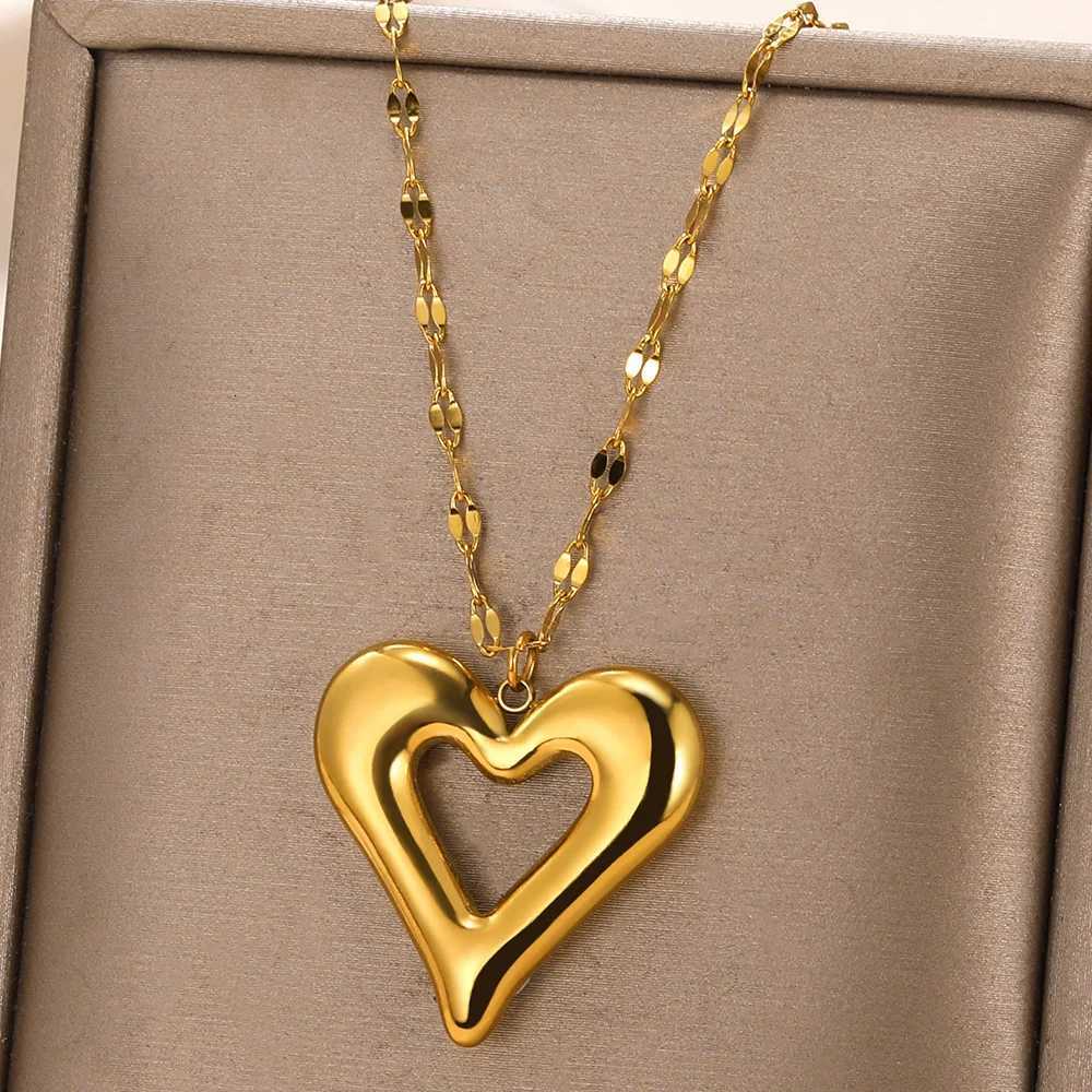 Punk Gold Color Heart Pendant Necklace for Women Stainless Steel OT Buckle Beaded Necklace Chain Choker Y2K Jewelry Accessories XJ250717