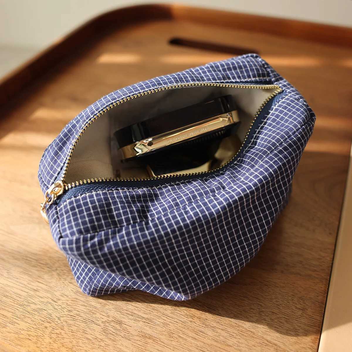 Checkered striped fabric cosmetic bag square threedimensional zipper storage bag travel portable handbag liner bag makeup bagW251021