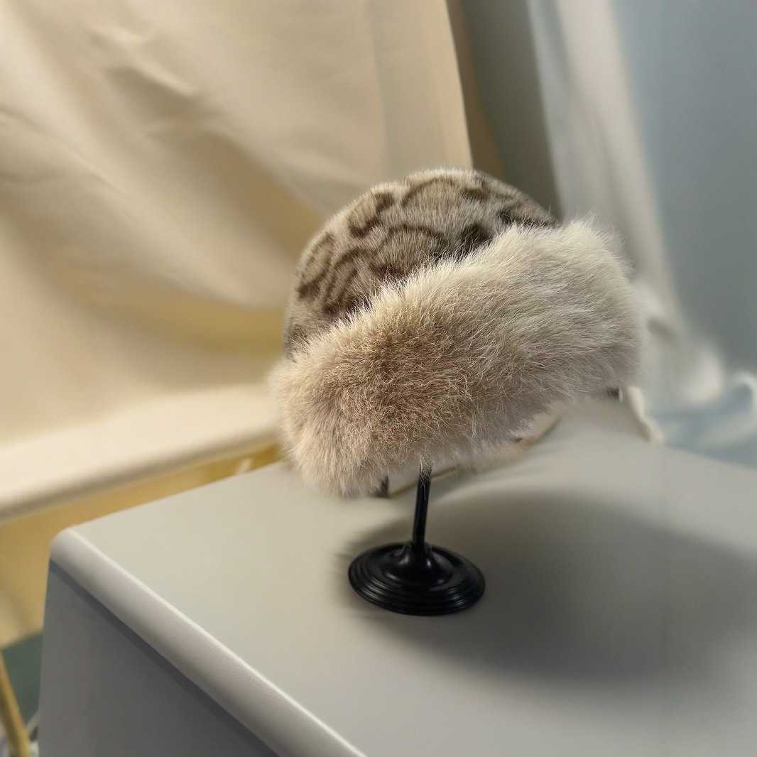 2024 New Leopard Print Hat for Women Autumn and Winter Warm Faux Fur Fashion Fisherman Hat Imitation Mink Womens Hat H251020