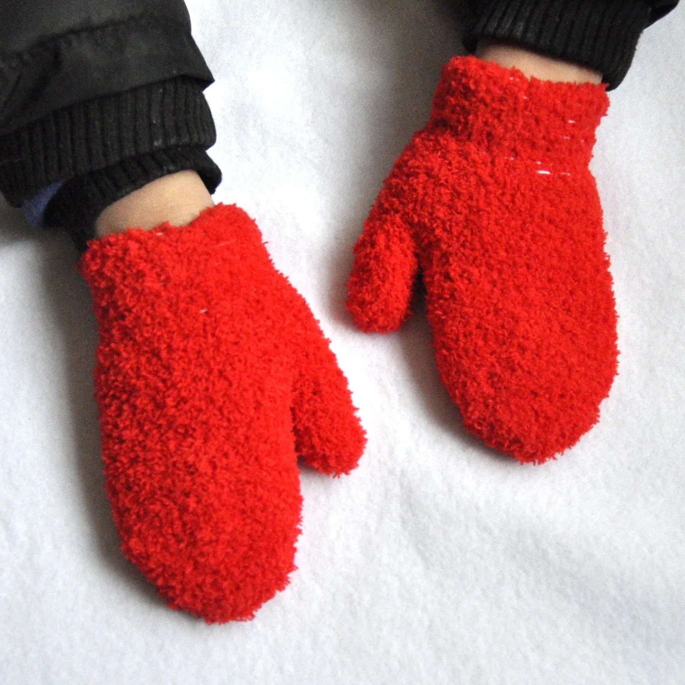 Baby Short Gloves Winter Coral Fleece Children Solid Knitted Plush Furry Full Finger Mittens Autumn Hand Warmer 14 Years Old 251021