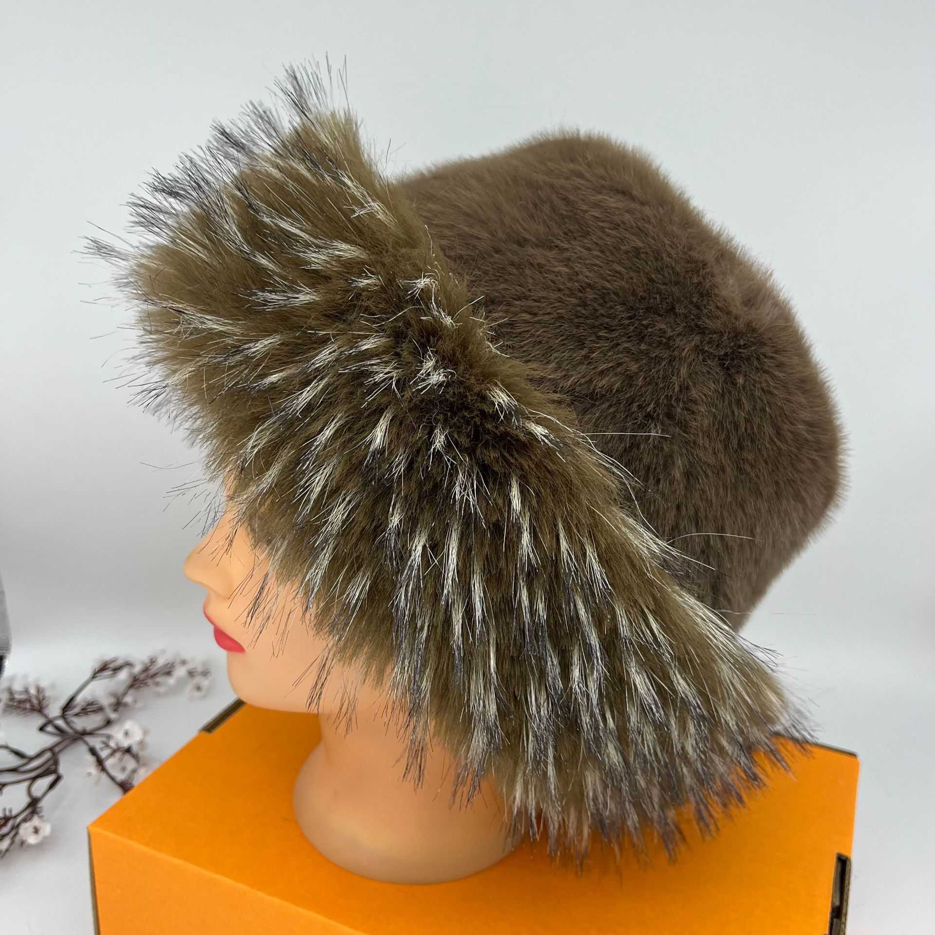 Frost Color Fisherman Hat 2025 New Fashionable Warm Ear Protection Hat Coldproof Hat Hat Plush Hat H251020