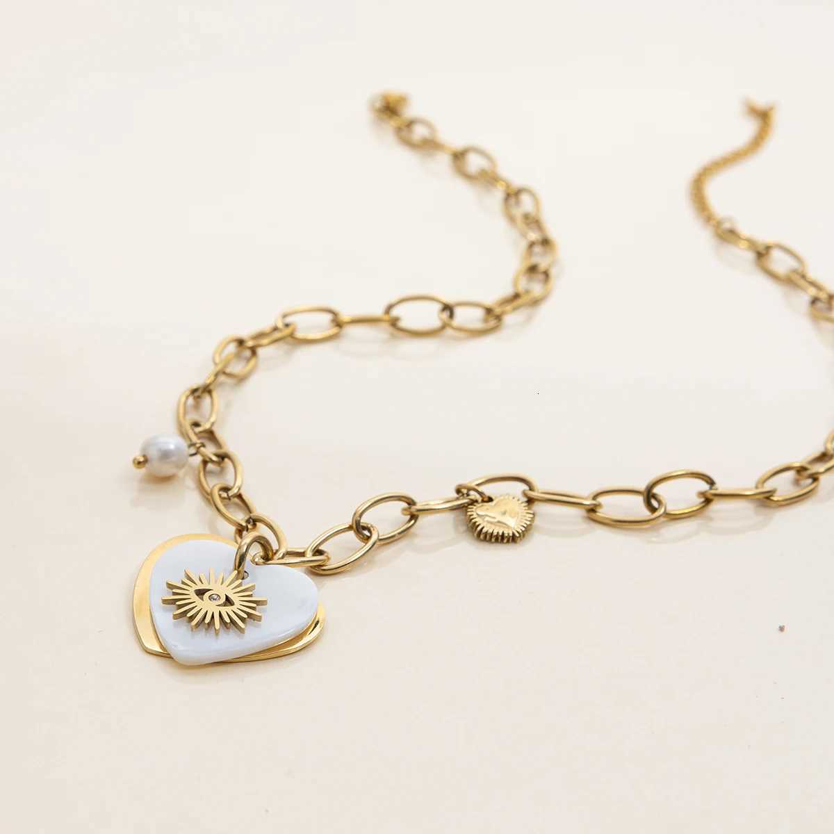 uthway fashionistas Stainless Steel 18K Gold Color Plated Womens Devils Eye Pendant Necklace Good Luck Necklace XJ250717