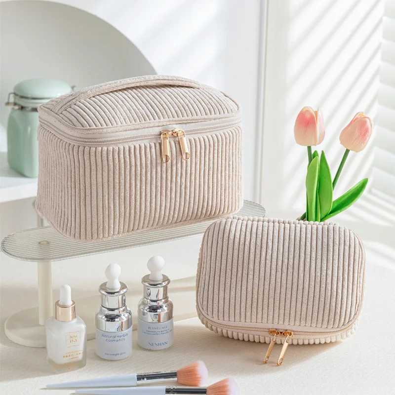 Stylish Corduroy Makeup Bag Set for WomenLarge Capacity with Multiple Compartments Ideal for Travel Daily Cosmetics StorageW251021