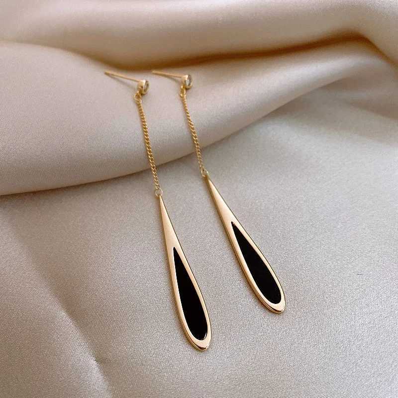 European and American Black Drop Tassel Long Earrings 2025 New Fashion Party Luxury Accessories For Womens Temperament Jewelry J251021