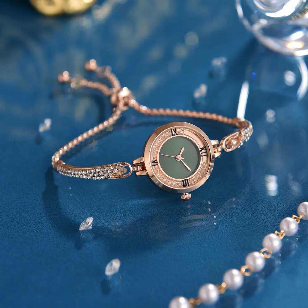 New rhinestone quicksand studded simple fashion pullout bracelet quartz for Christmas and Halloween giftsXJ251021