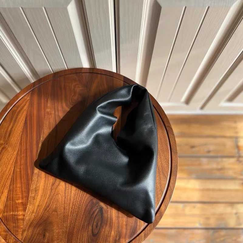 Ladies Designer New Soft Leather Dumpling Bag Fashion Leisure Versatile Handbag PU Leather Armpit Underarm Shoulder Bag Z251018