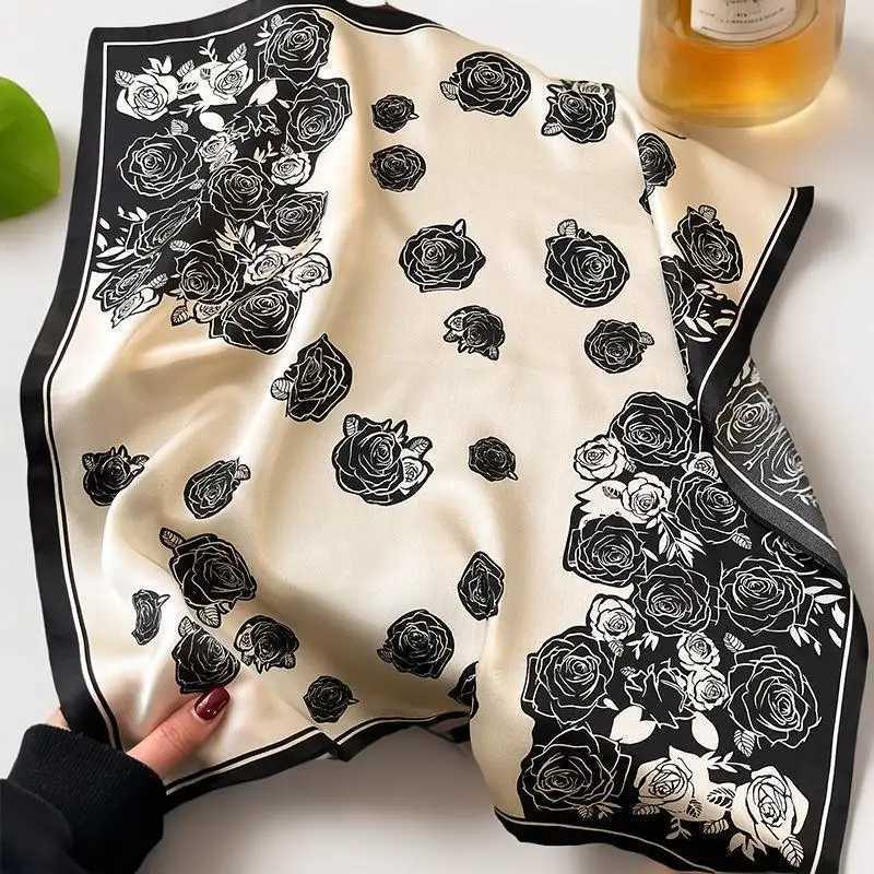 Luxury lia Print Silk Scarf Wen New Fashion Satin Neck Hair Tie Band Soft Work Neckerchife Hijab Fa FoardW251021